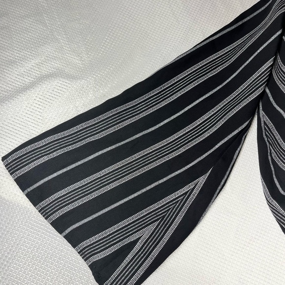 Sadie & Sage Striped Crop Top Women’s Sz M - Picture 4 of 11